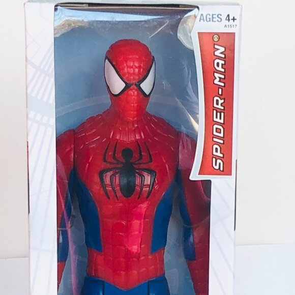 Marvel Titan Hero Ultimate Spider-Man 12" New in Box - Picture 14 of 15